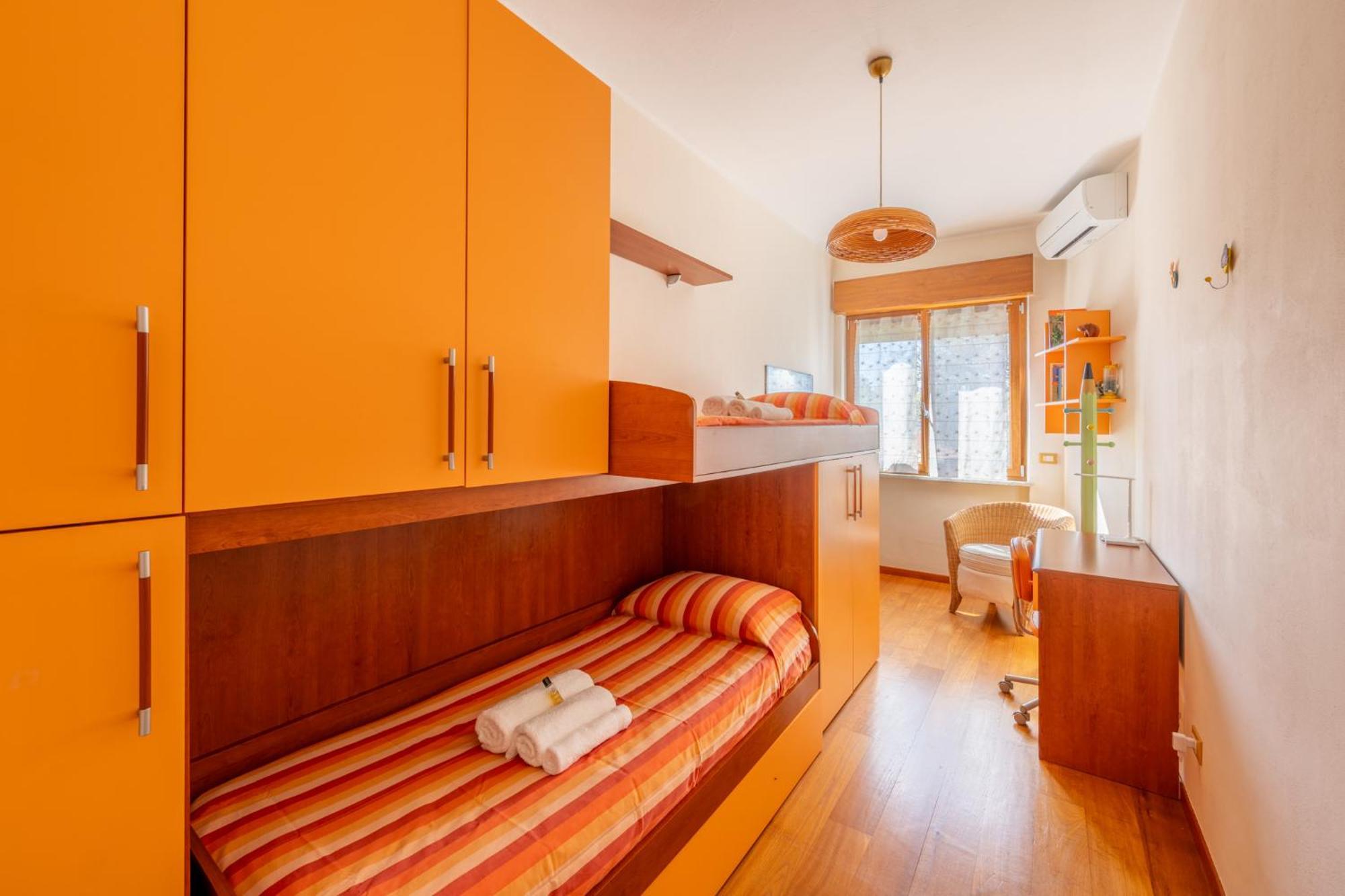 Ferienwohnung New Luxury 2Bdr Terrace, Views, Ac Marina Di Carrara Exterior foto